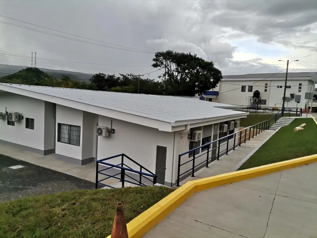 Construcción de edificio de oficinas del centro nacional de estudios Atmosféricos, Oceanográficos y Sísmicos (CENAOS)