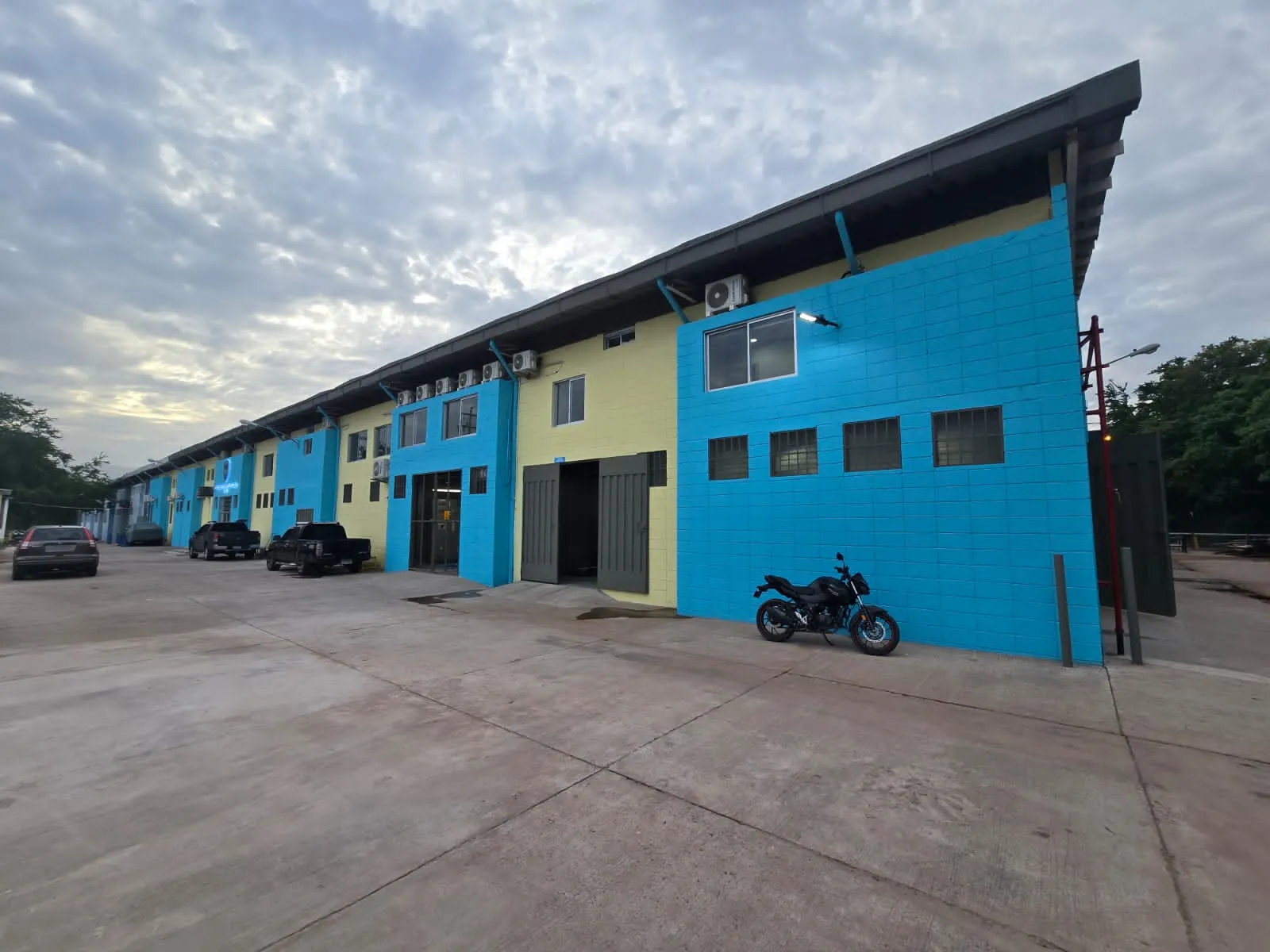 Readecuación y Acondicionamiento del Espacio Físico de la Nave 204 del Departamento de Apoyo Logístico Policial